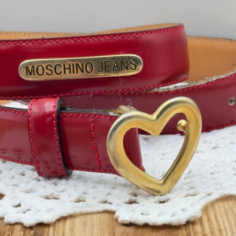 Moschino Jeans Belt Red Heart Buckle Vintage Italy Size I Patent Leather Logo